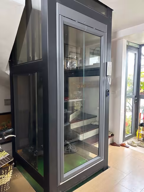 Thang máy kính lắp cho nhà đang ở không đào hố pit sâu